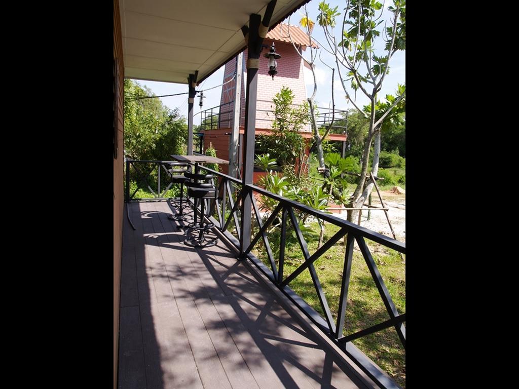 Cowboy Farm Resort Pattaya Ban Huai Yai Екстериор снимка