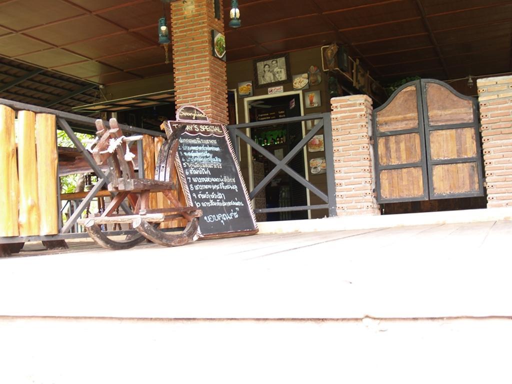 Cowboy Farm Resort Pattaya Ban Huai Yai Екстериор снимка
