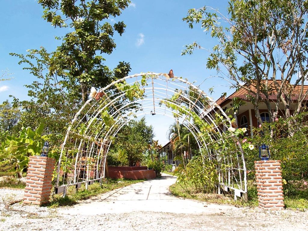 Cowboy Farm Resort Pattaya Ban Huai Yai Екстериор снимка