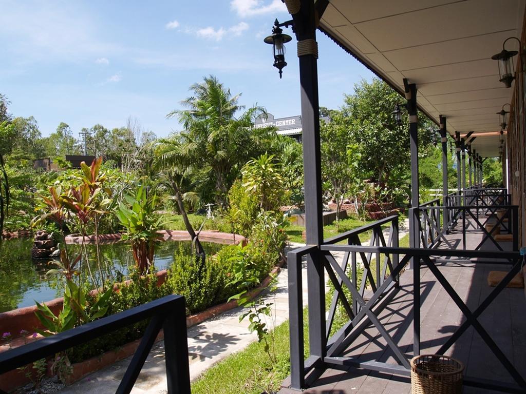 Cowboy Farm Resort Pattaya Ban Huai Yai Екстериор снимка