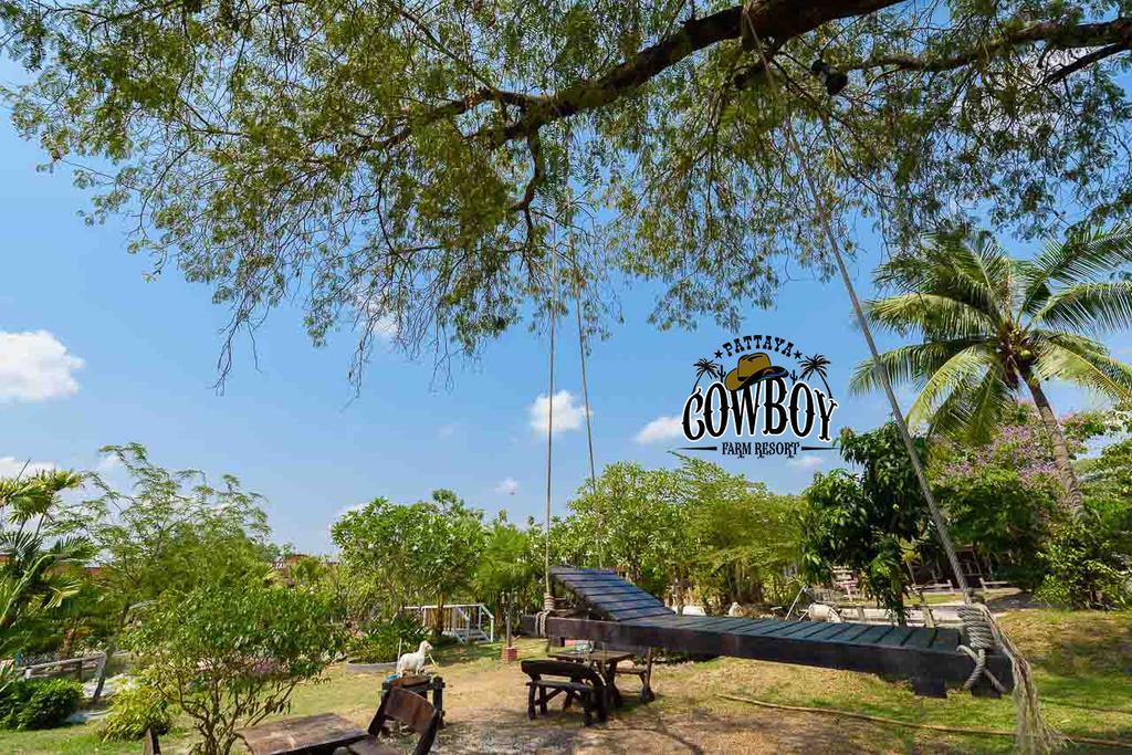 Cowboy Farm Resort Pattaya Ban Huai Yai Екстериор снимка