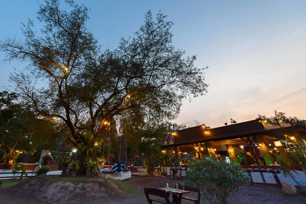 Cowboy Farm Resort Pattaya Ban Huai Yai Екстериор снимка