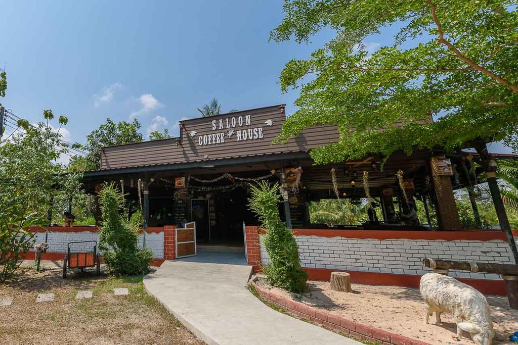 Cowboy Farm Resort Pattaya Ban Huai Yai Екстериор снимка