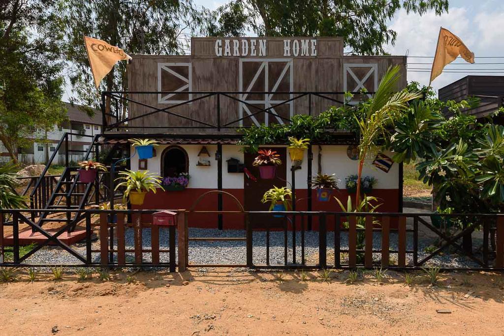 Cowboy Farm Resort Pattaya Ban Huai Yai Екстериор снимка